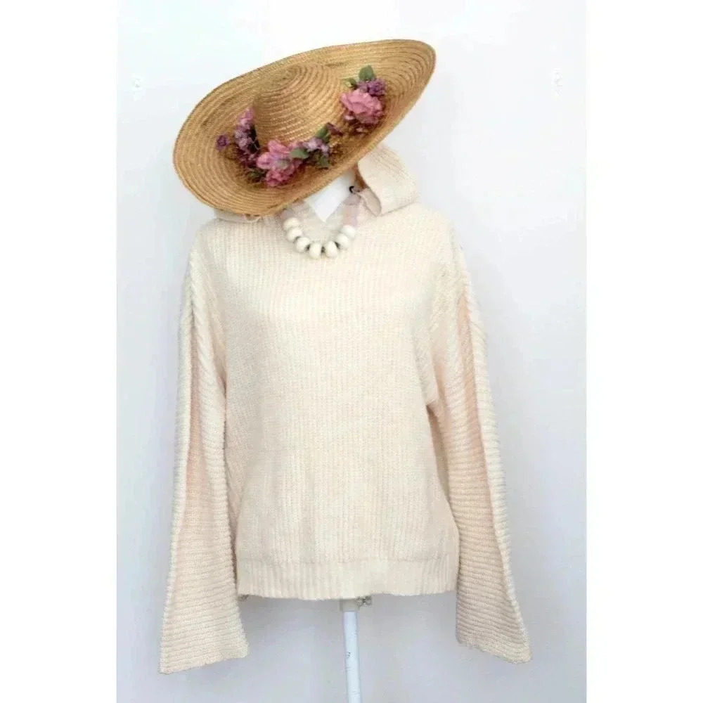 Abound‎ sweater